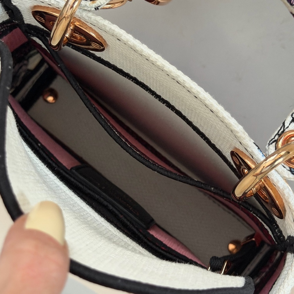 ❤️SOLD ON THE BAY❤️Christian Dior Canvas Florilegio Embroidered Medium Lady - Picture 11 of 16